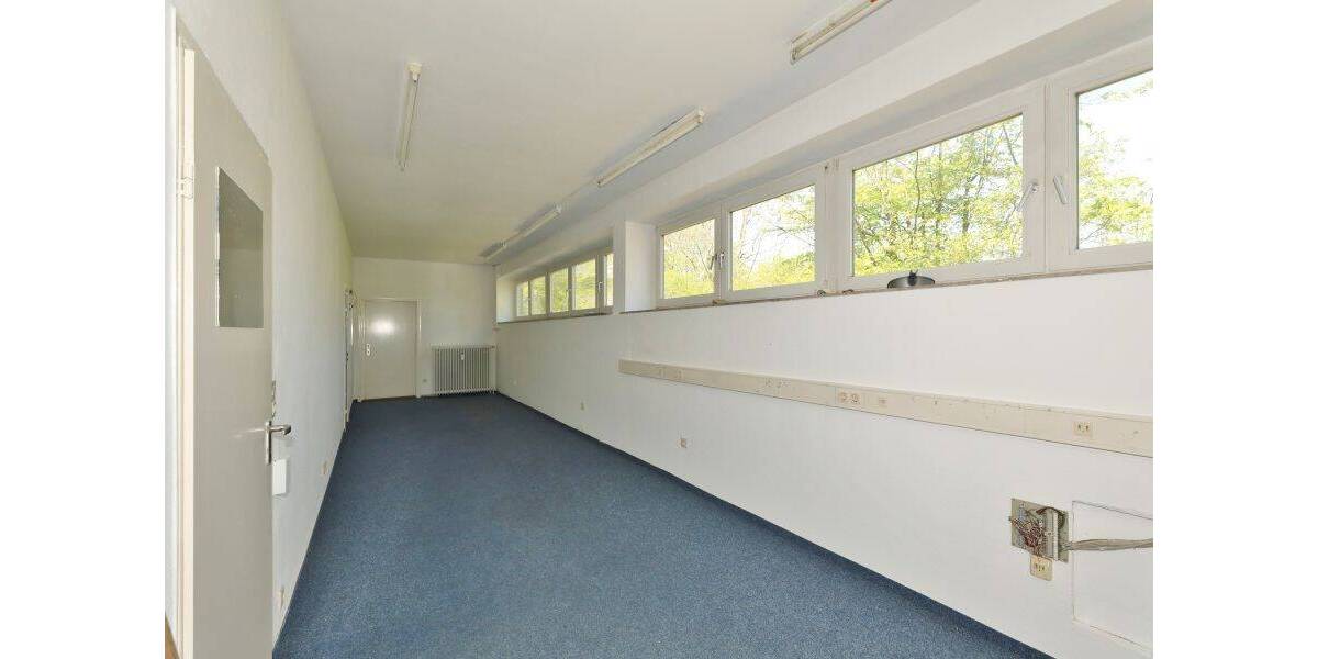 Gewerbeobjekt Wilhelmshaven Heppens - 4 Zimmer, 265 m&sup2;, 1.850&euro; | Angebot:26841470