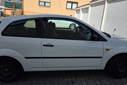 Ford Fiesta 131.000 km 2.500 &euro; Simmertal 55618