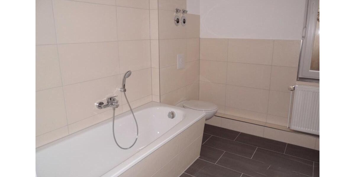 Erdgeschoßwohnung Spremberg - 2 Zimmer, 64 m&sup2;, 440&euro; | Angebot:26479645