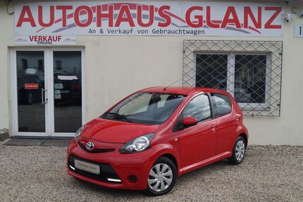 Toyota Aygo (X) 89.000 km 7.999 &euro; Schönefeld 12529