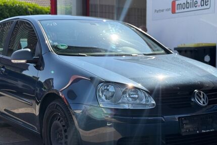 VW Golf 261.000 km 1.999 &euro; Euskirchen 53879