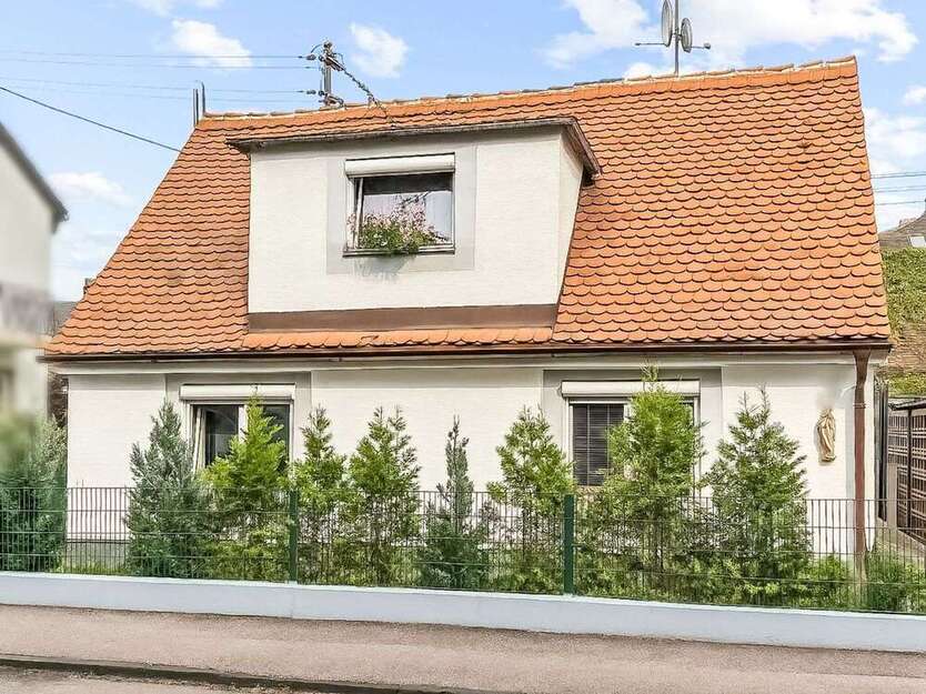 Haus zum Kaufen in Augsburg 374.000 € 49.34 m² 5 zimmer