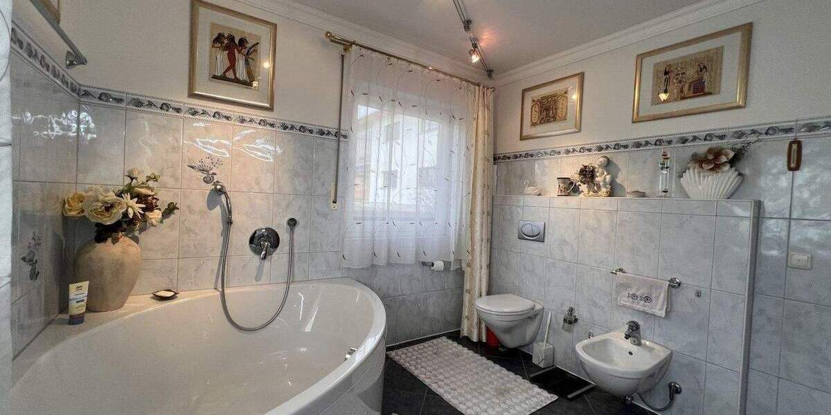 Bungalow Aidenbach - 3 Zimmer, 130 m&sup2;, 399.000&euro; | Angebot:25698361