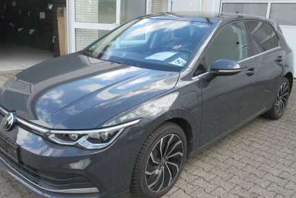 VW Golf Style 1.4 eHybrid DSG NAVI PANO LED ALU APS S 47.300 km 24.988 € Bergkamen 59192