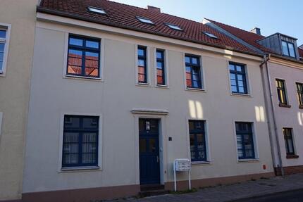 Wohnung Stavenhagen - 1 Zimmer, 42 m&sup2;, 272&euro; | Angebot:26231158