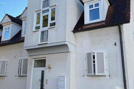 Zweifamilienhaus in 64521 Groß-Gerau Wallerstäden mit Garten 8 zimmer