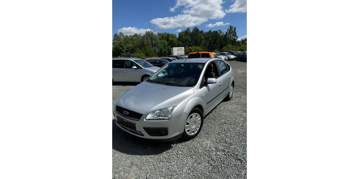 Ford Focus 171.000 km 2.550 &euro; Wetzlar 35576