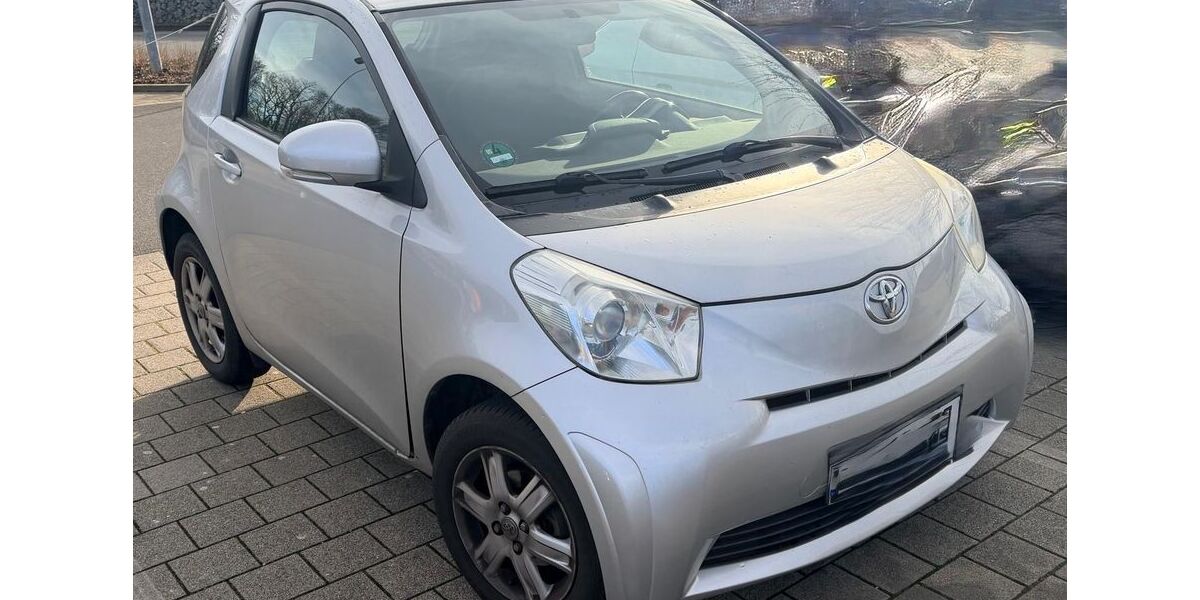 Toyota IQ 125.000 km 5.499 &euro; Gevelsberg 58285