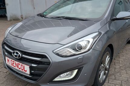 Hyundai i30 145.488 km 9.990 &euro; WIESLOCH 69168