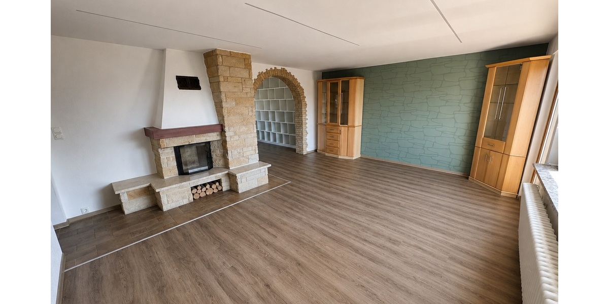 Großzügiges Einfamilienhaus mit Sauna, Sonnenterrasse und drei Garagen in Berga-Wünschendorf. - Einfamilienhaus Berga-Wünschendorf Wünschendorf | Angebot:27266296
