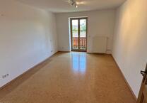 3 Zimmer Obergeschoss Dachgeschoßwohnung (nur Alleinstehende)