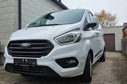 Ford Transit Custom 123.488 km 17.000 € München 81829