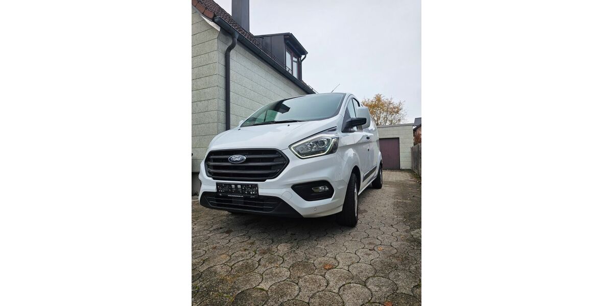 Ford Transit Custom 123.488 km 17.000 € München 81829