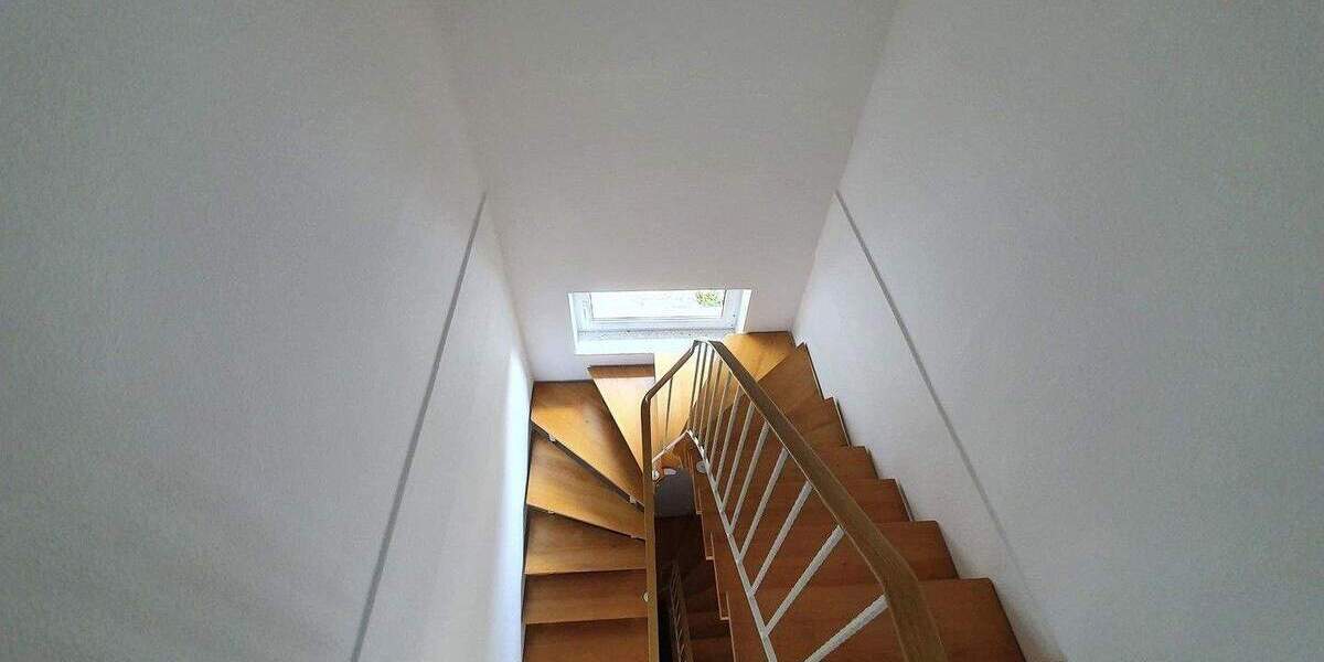 Einfamilienhaus Finsterwalde - 5 Zimmer, 130 m&sup2;, 1.290&euro; | Angebot:25337669