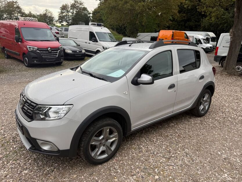 Dacia Sandero 81.000 km 7.021 € Sangerhausen 06526