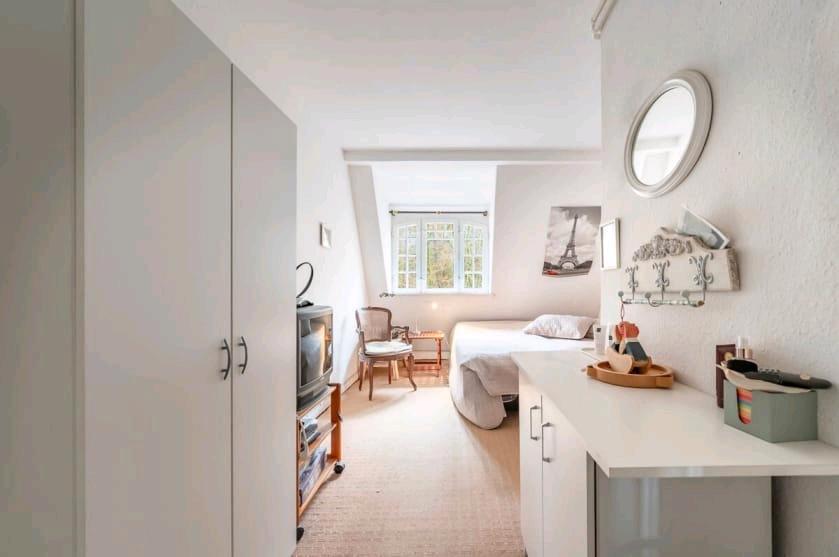 Etagenwohnung Pinneberg - 5 Zimmer, 115 m&sup2;, 1.600&euro; | Angebot:25559105