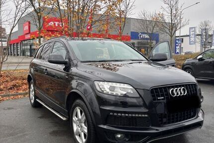 Audi Q7 208.000 km 17.500 &euro; Augustdorf 32832