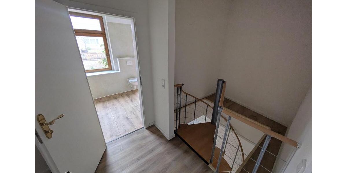 Maisonettenwohnung Glauchau - 3 Zimmer, 130 m&sup2;, 845&euro; | Angebot:26013558