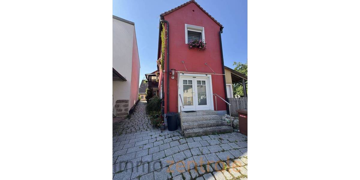 Einfamilienhaus Pleinfeld - 7 Zimmer, 185 m&sup2;, 325.000&euro; | Angebot:23944573