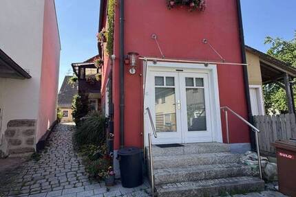 Haus Pleinfeld - 7 Zimmer, 185 m&sup2;, 325.000&euro; | Angebot:23944573