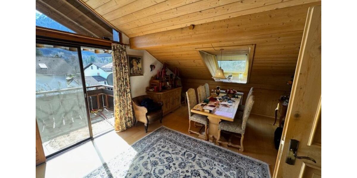 Dachgeschoßwohnung Füssen - 3 Zimmer, 75 m&sup2;, 1.200&euro; | Angebot:25218928