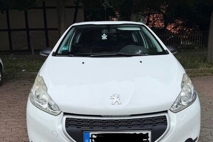 Peugeot 208 152.500 km 2.900 &euro; Bad Harzburg 38667