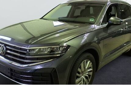 VW Touareg 26.932 km 53.890 &euro; Bielefeld 33689