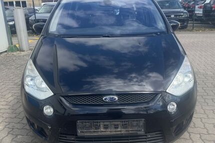 Ford S-Max 289.000 km 2.499 &euro; Stockelsdorf 23617