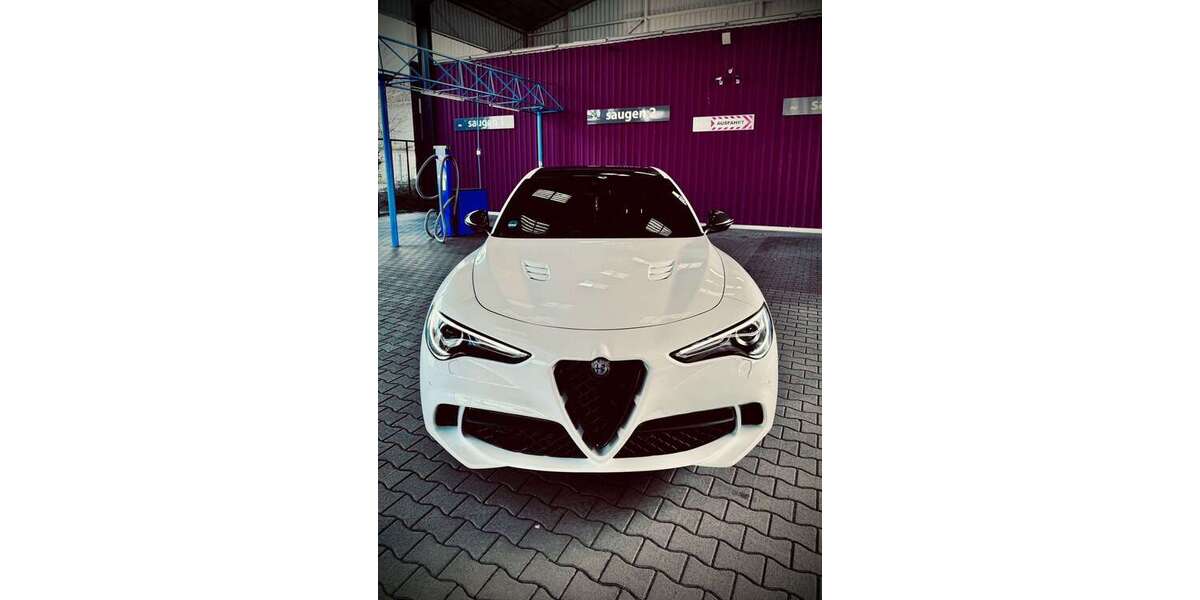Alfa Romeo Stelvio 60.800 km 34.900 &euro; Staufen 79219