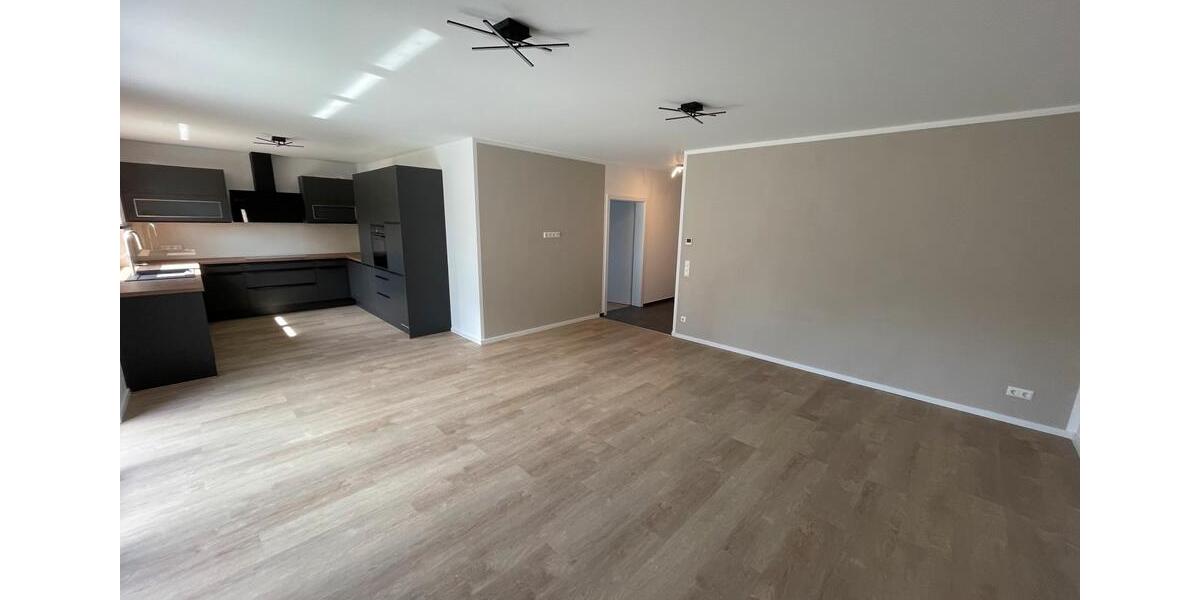 Erdgeschoßwohnung Sassenburg - 3 Zimmer, 116 m&sup2;, 1.200&euro; | Angebot:26343099
