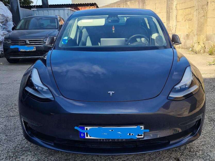 Tesla Model 3 40.000 km 25.000 € Karlsruhe 76189