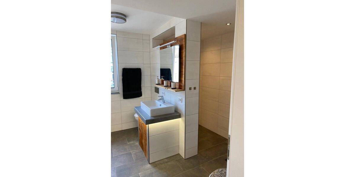 Etagenwohnung Weimar Nordvorstadt - 2 Zimmer, 82 m&sup2;, 880&euro; | Angebot:26841291