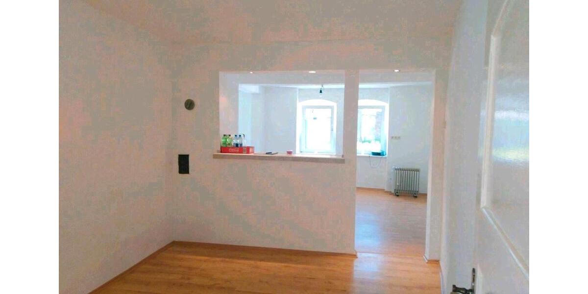 Reihenhaus Allstedt - 7 Zimmer, 140 m&sup2;, 67.000&euro; | Angebot:26521044