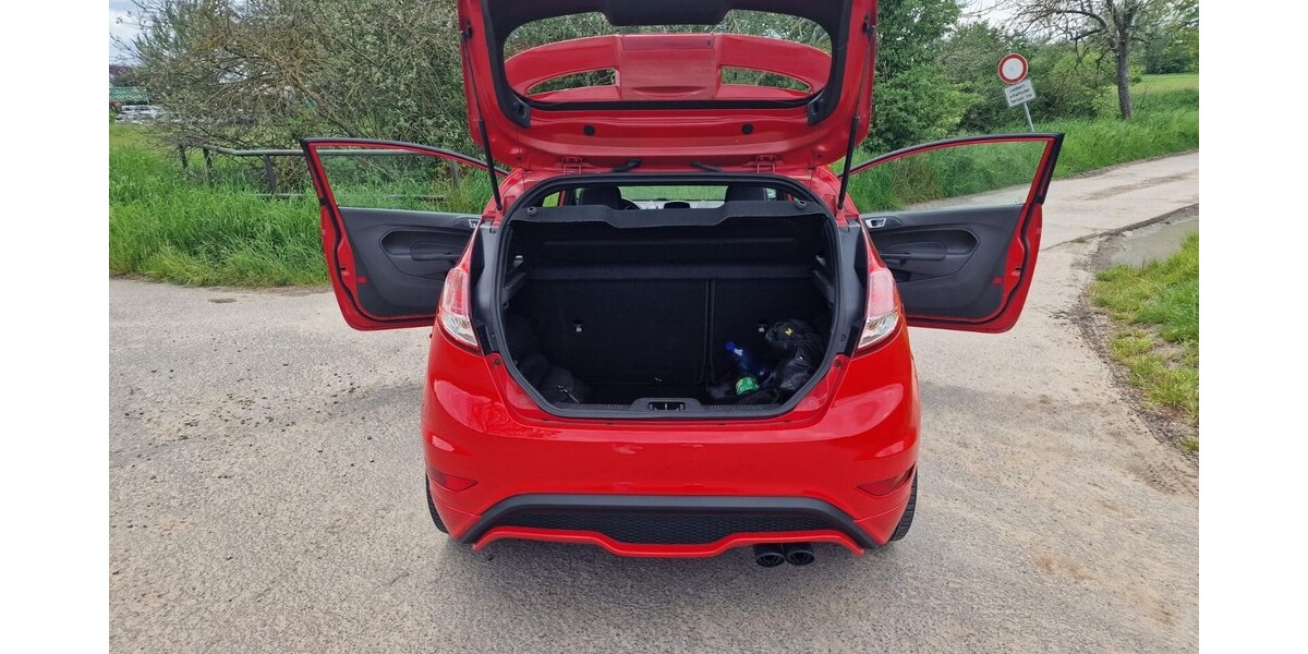 Ford Fiesta st 117.500 km 11.700 € Osthofen 67574