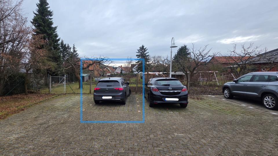 Helle ausbaufähige 2-Zi-Wohnung m. Balkon & Stellplatz bei Erfurt 2 zimmer