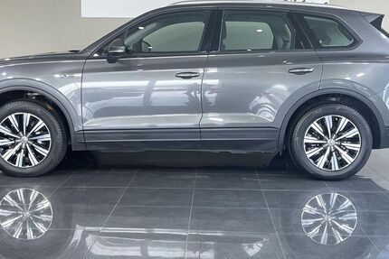VW Touareg 159.000 km 32.989 € Dautphetal 35232