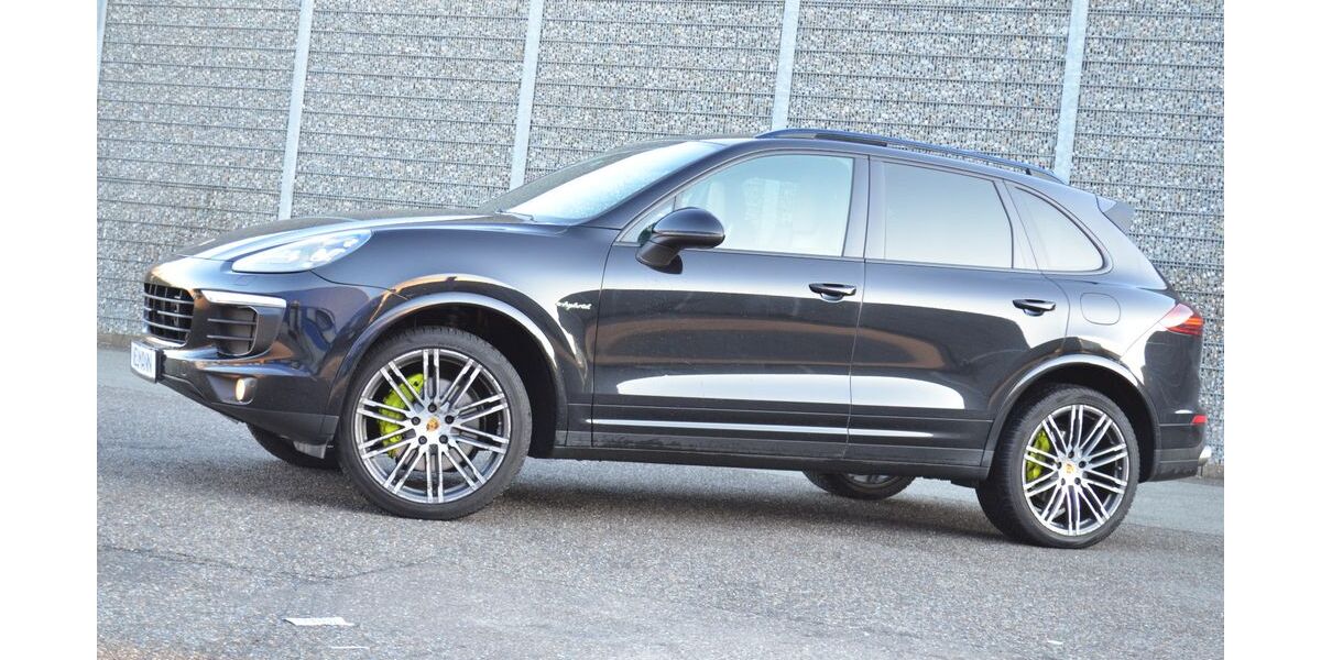 Porsche Cayenne 159.150 km 32.980 &euro; München 81243