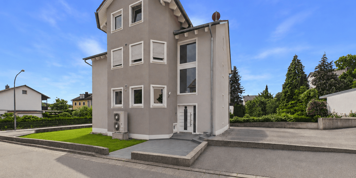 Einfamilienhaus Lappersdorf - 10 Zimmer, 368 m&sup2;, 1.500.000&euro; | Angebot:26835394