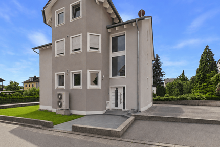 Haus Lappersdorf - 10 Zimmer, 368 m&sup2;, 1.500.000&euro; | Angebot:26835394