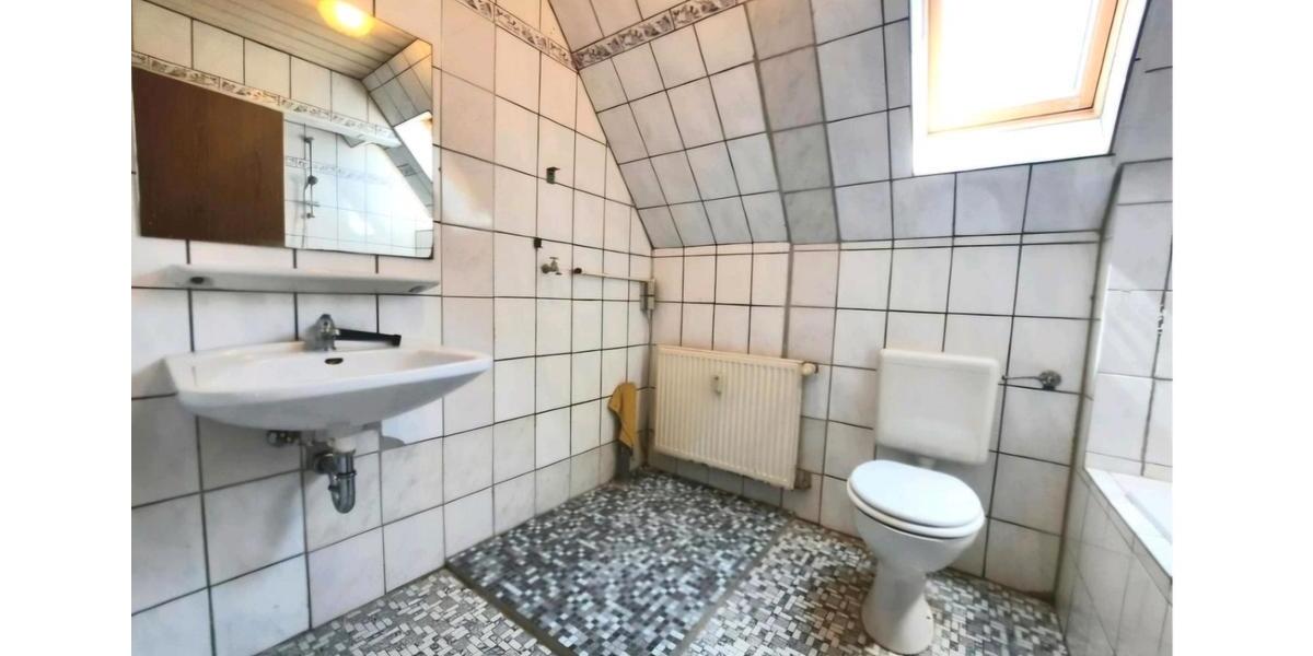 Mehrfamilienhaus, Wohnhaus Hage - 21 Zimmer, 242 m&sup2;, 269.000&euro; | Angebot:26312839