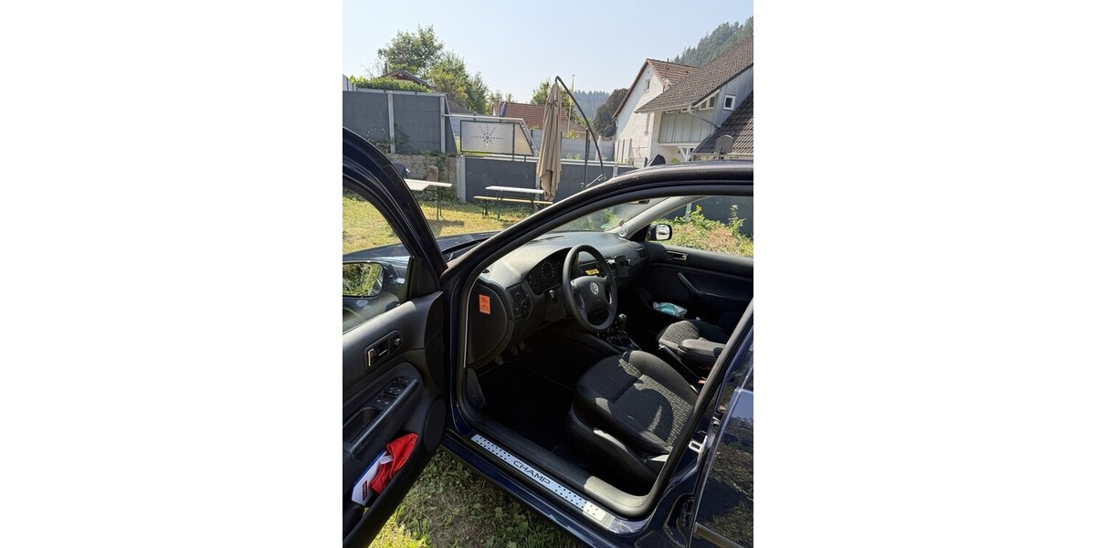 VW Golf IV 152.000 km 3.000 € Gernsbach 76593