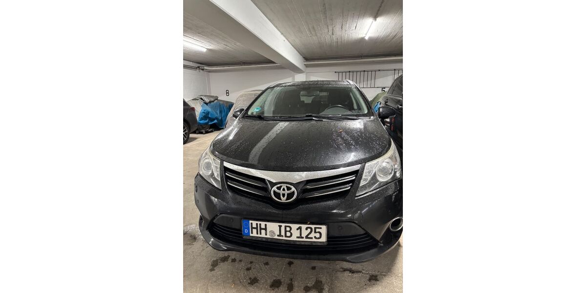 Toyota Avensis 303.958 km 3.150 &euro; Hamburg 22455