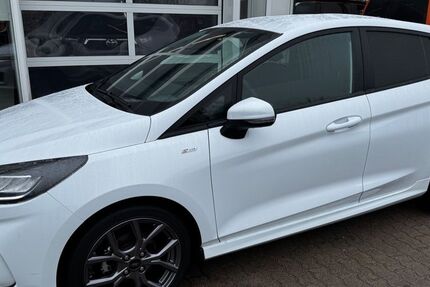 Ford Fiesta 53.628 km 15.390 € Rostock 18059