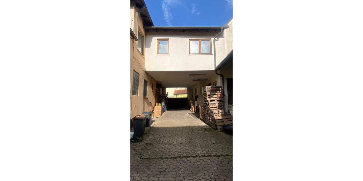 Mehrfamilienhaus, Wohnhaus Volkach - 9 Zimmer, 415.000&euro; | Angebot:25771720