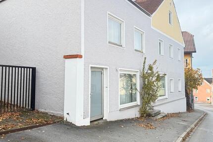 Haus Landau an der Isar - 7 Zimmer, 240 m&sup2;, 2.300&euro; | Angebot:24976433