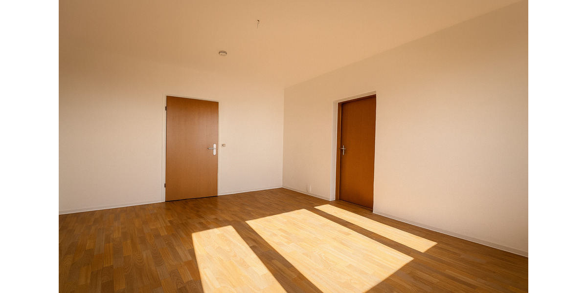 Helle 4-Raum-Wohnung mit Balkon, Naturidylle und Stellplatz – Nähe Erfurt, Weimar & Arnstadt zu vermieten! 4 zimmer