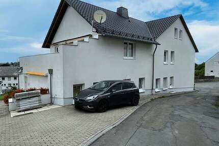 Haus Brilon - Madfeld Madfeld - 9 Zimmer, 263 m&sup2;, 350.000&euro; | Angebot:26872144