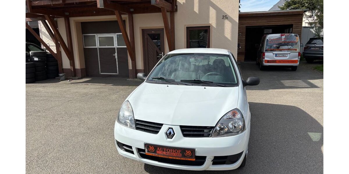Renault Clio 127.600 km 2.999 &euro; Oelsnitz i.E. 09376