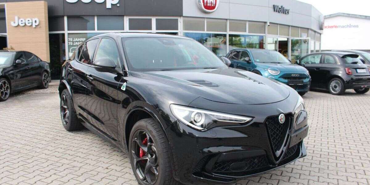 Alfa Romeo Stelvio 30.000 km 49.900 &euro; Weilheim 82362
