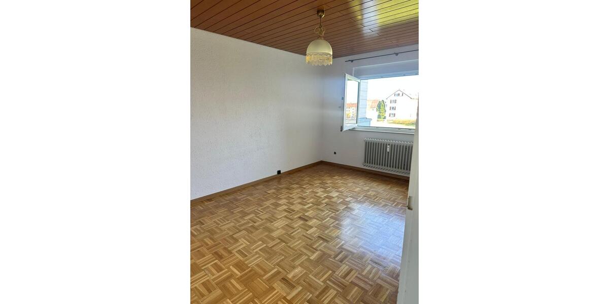 Etagenwohnung Villingen-Schwenningen Schwenningen - 4.5 Zimmer, 103 m&sup2;, 250.000&euro; | Angebot:26384547
